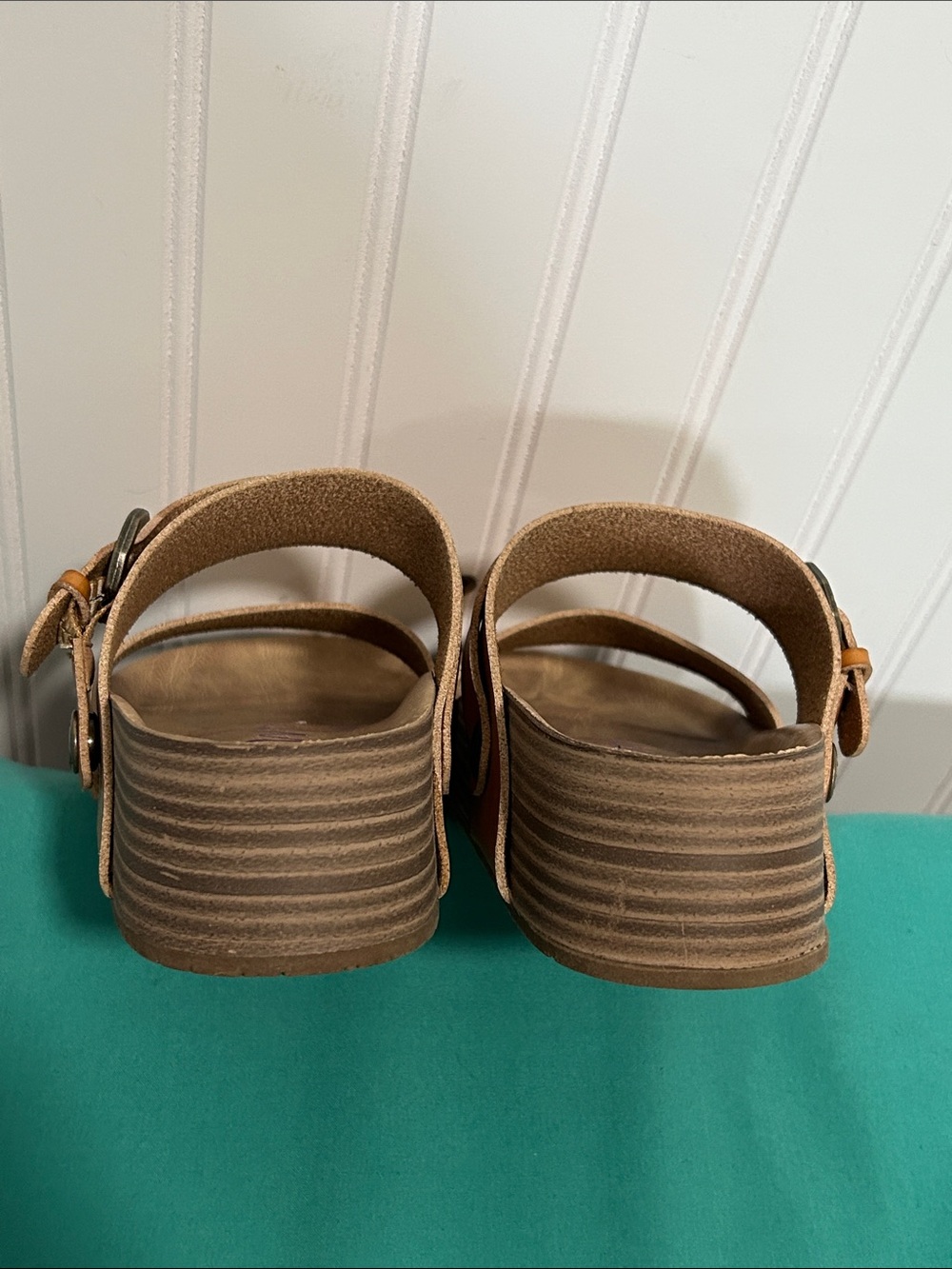 BLOWFISH Malibu Women's Tan Double Strap Wedge Slide Style Sandals Sz: 7 - Picture 9 of 10